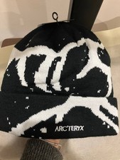 Arc'teryx Grotto Toque Beanie   Black Merino Wool Winter Hat Unisex Outdoor Warm