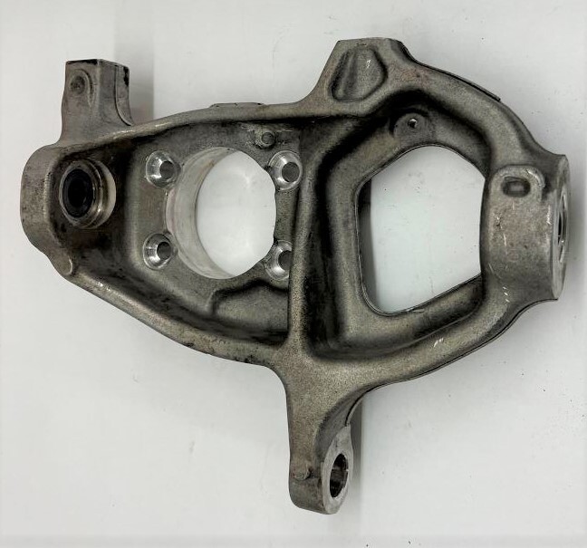 2015 Lamborghini Huracan LP610-4 Front Right Steering Knuckle 4T0407246B OEM A1