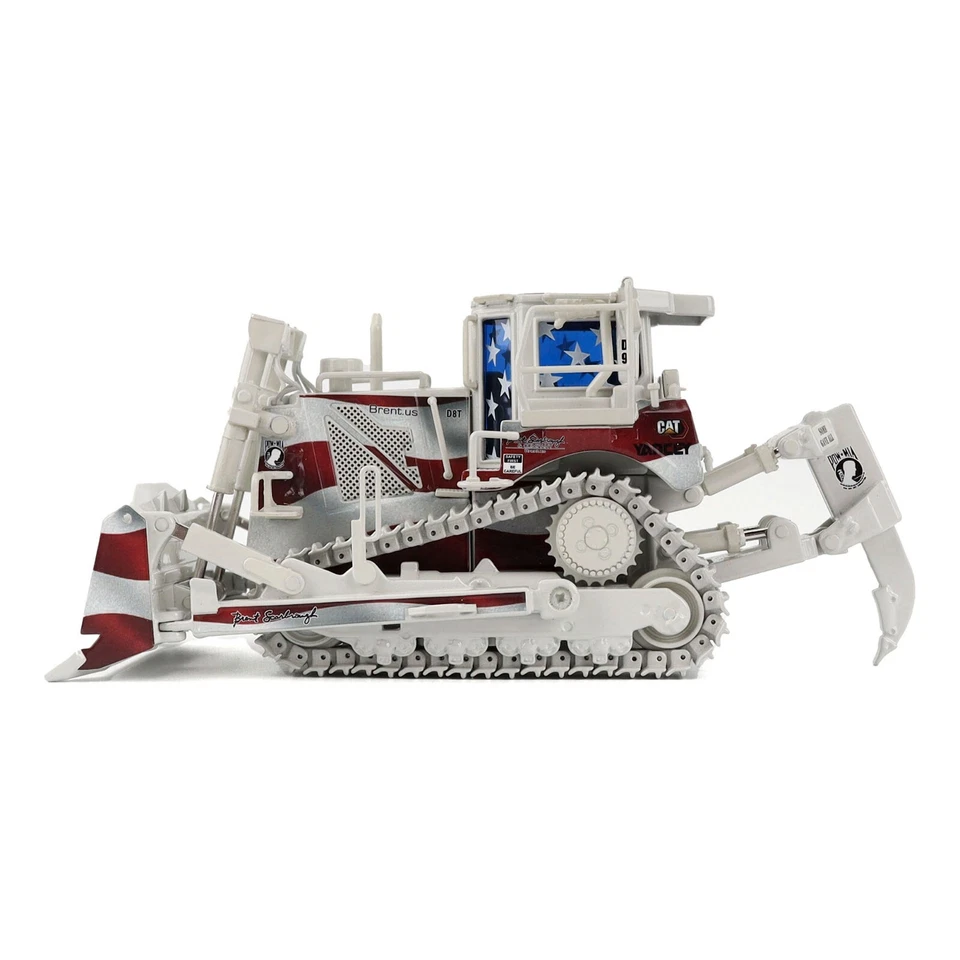 Diecast Masters CAT D8T Track type Dozer Custom Paint Brent Scarbrough 85299BSC - Image 4 of 4