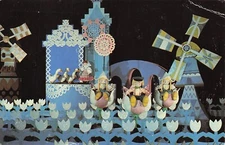 Disneyland California~”It's a Small World”~Seven Seaways~Dutch Costumes