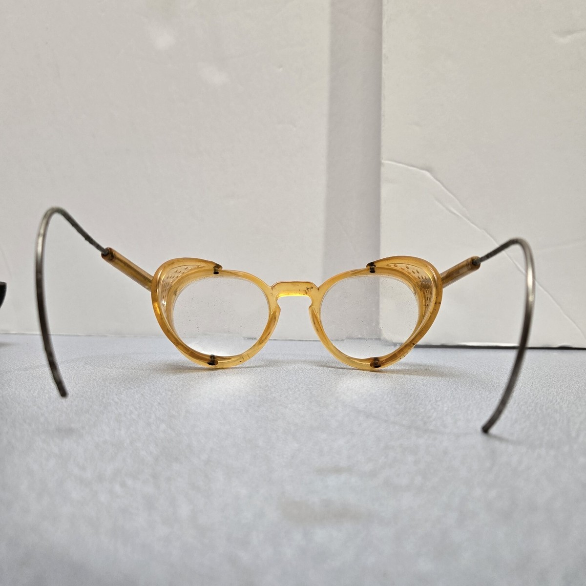 AO American Optical Vent Side Fold Safety Glasses Amber Wire Frame