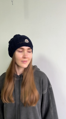 Authentic Women's MONCLER Berretto Knit Wool Beanie Navy Logo Hat