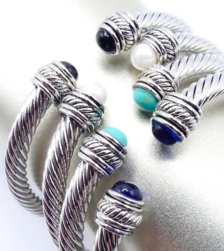 GORGEOUS Silver Plated Royal Blue Bead End Tips Twisting Cable Cuff Bracelet - Picture 7 of 7