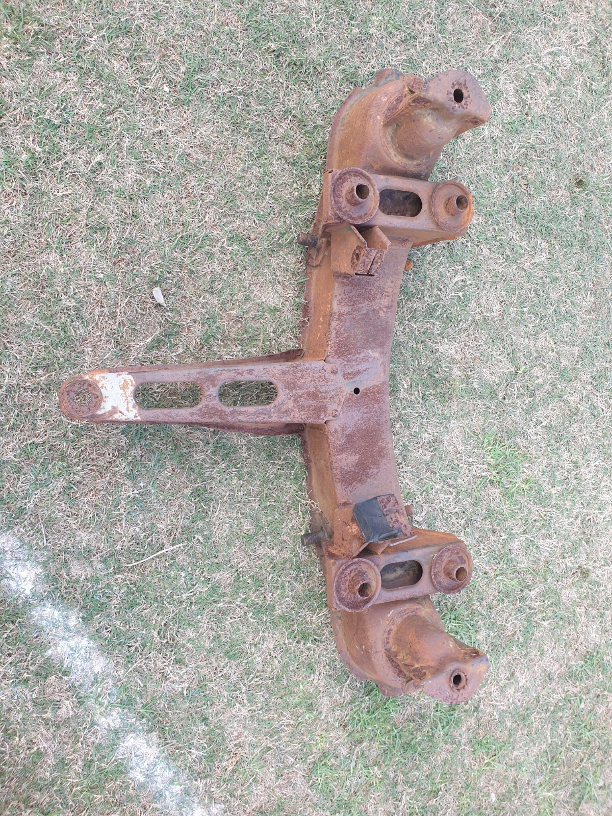 HOLDEN HR FRONT END CROSS MEMBER DISC BRAKE FRONT END FJ FE FC FB EK EJ