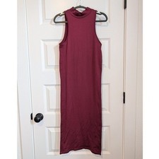 Madden NYC Ribbed Knit Midi Dress