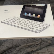 Apple iPad Keyboard Dock - Model A1359 MC533LL/B w/ Original Box