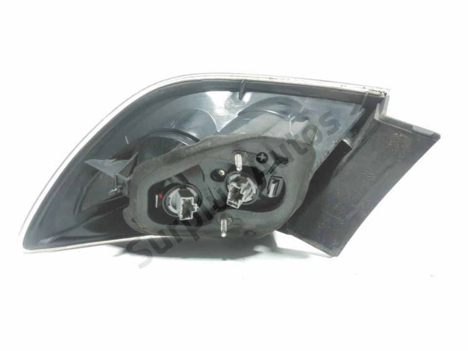 FEU ARRIERE GAUCHE BR5S51180D MAZDA 3 - 1 phase 2 (07/2006 06/2009) / NE 216448 - Photo 2/2