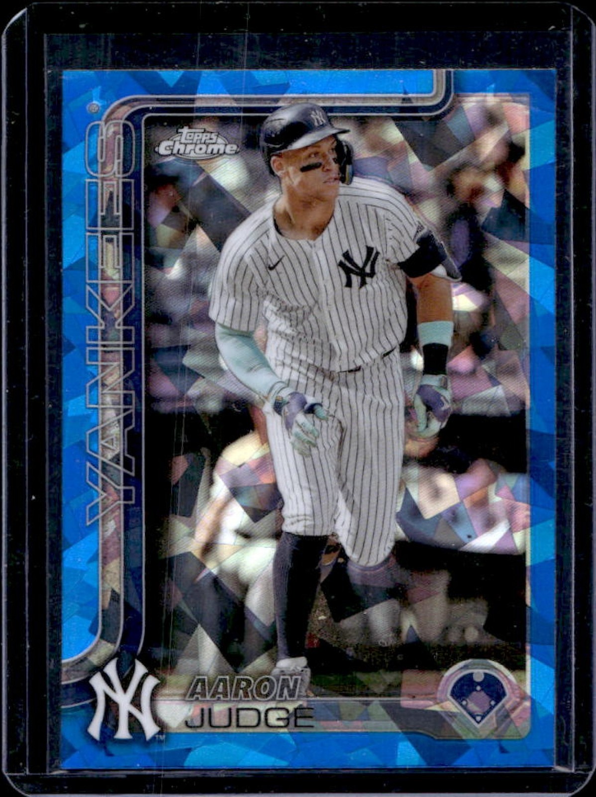 2025 Topps Chrome Sapphire Aaron Judge #99 Yankees