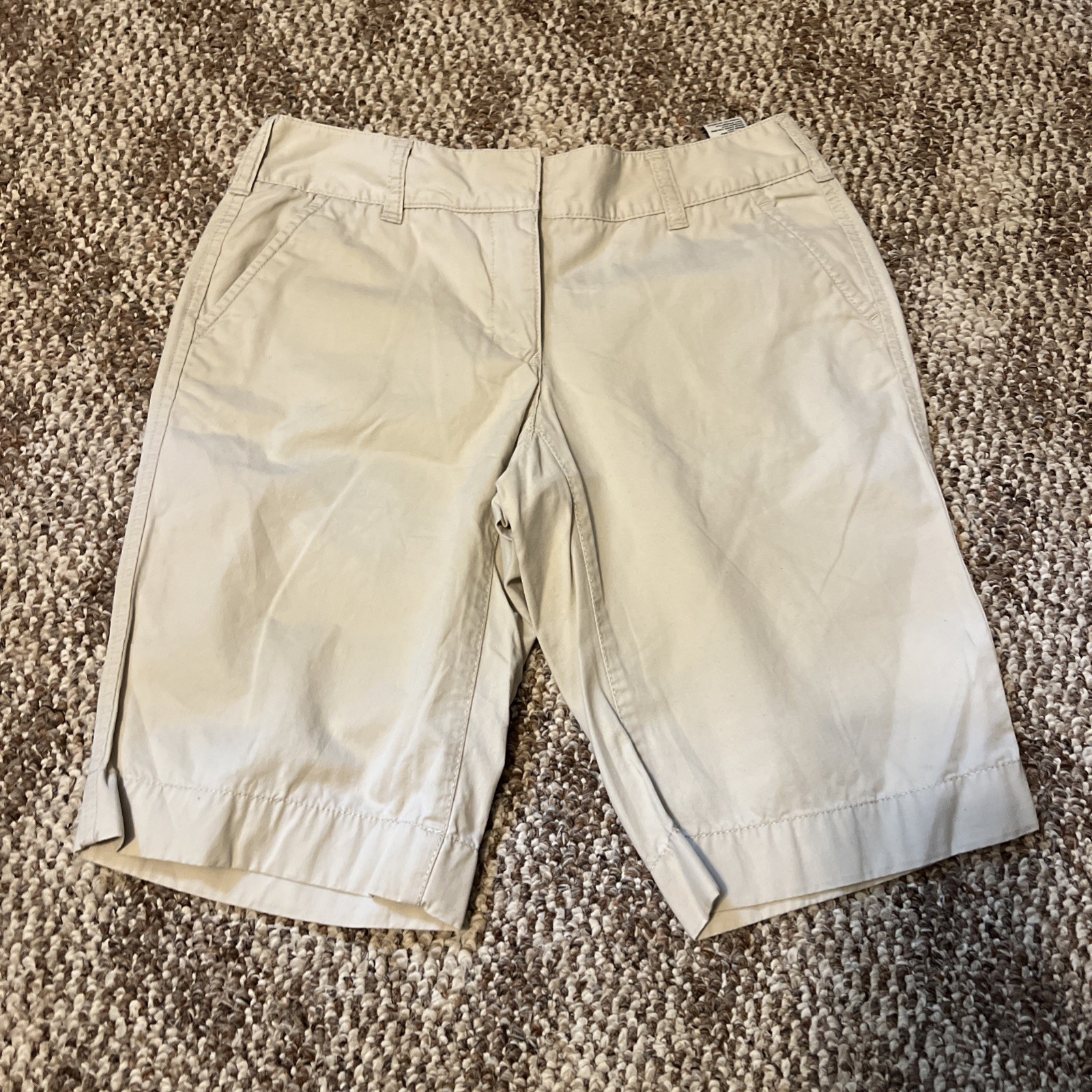Tommy Hilfiger Women’s Size 2 Khaki Bermuda Shorts