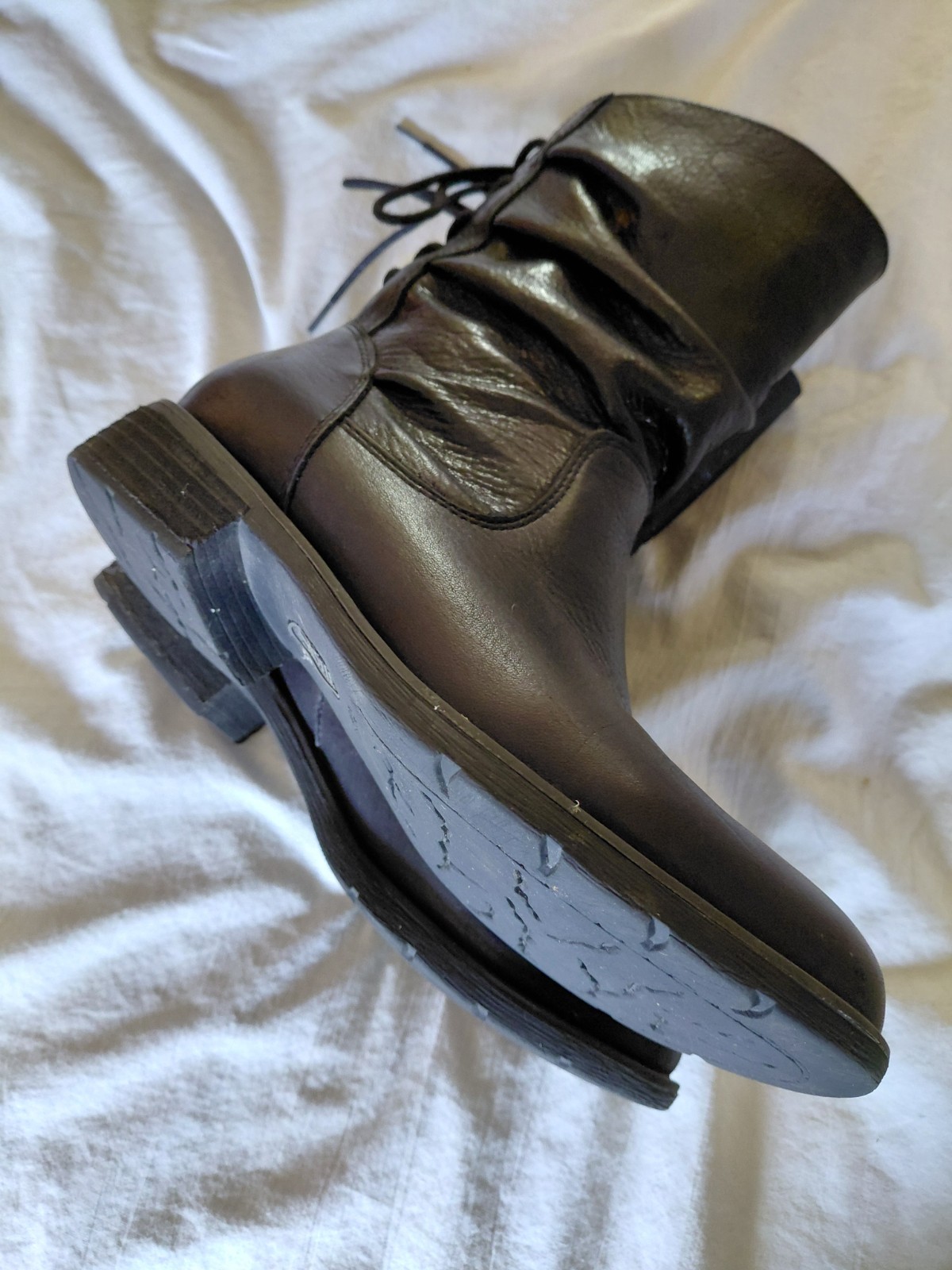 Black Leather Women's Mid-Calf Side Zip/Back Tie Casual Boot. 8.5 Slightly Used