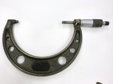 MITUTOYO 100-125mm Outside Micrometer Used Japan