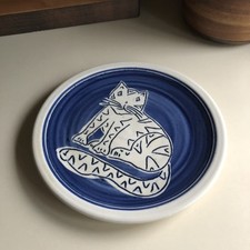 Redwine Studio Pottery Stoneware Plate With Stylized Cat Blue White 1986