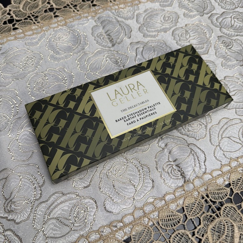 LAURA GELLER The Delectables 14-Shade Baked Eyeshadow Palette Earthy Essentials