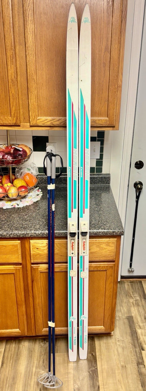 Nordic T-500 Cross-Country Skis 180 cm w/ 65mm Bindings White Teal Pink
