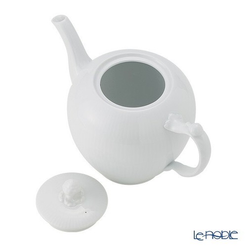 Royal Copenhagen White Fluted Plain Teapot SizeM 700ml 2408135 Nordic - Picture 3 of 6