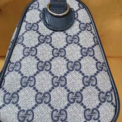 バッグ GUCCI Vintage Sherry Shoulder Bag Vintage GUCCI Sherry Line Shoulder Bag - A Retro Tale