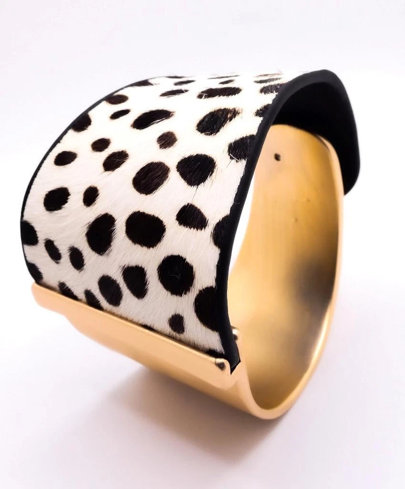 ÚNICO Brazalete Grueso Esculpido Metal Dorado Estampado Animal Piel Cuero Envolvente