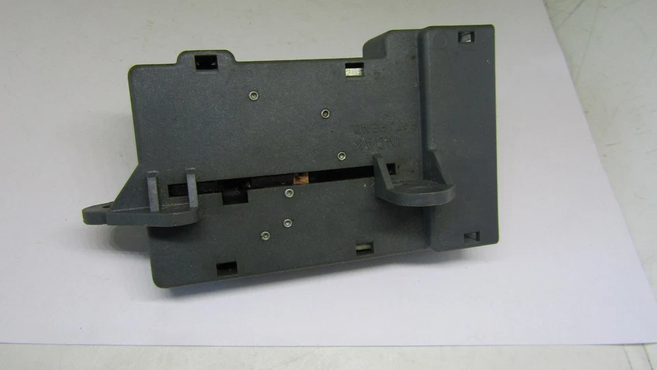 Interruptor de puerta amortiguador E1LH-19D961-AA 1980 LINCOLN MARK VI Foto 3 de 4