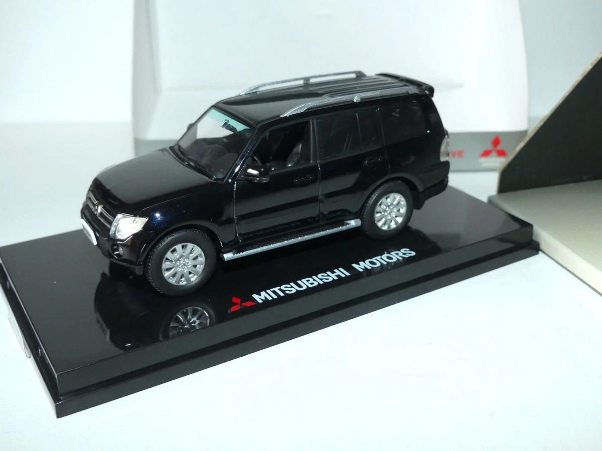 Minichamps 1/43 Mitsubishi Pajero LWB V6 3.0L 1994 Noir - Collection
