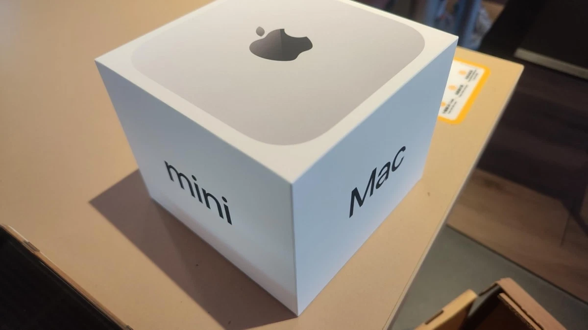 25+ Apple Mac mini 16GB 256GB Desktops & All-In-One Computers for