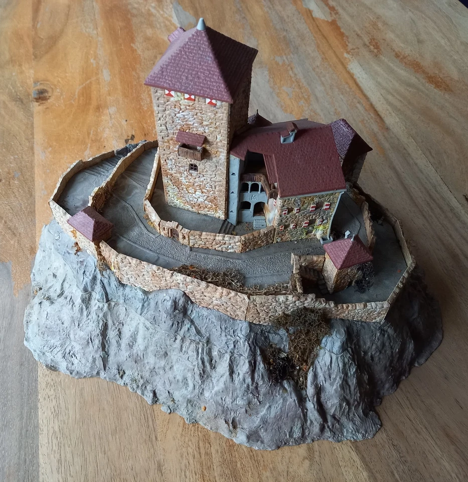 Kibri 091 - Burg Branzoll - sehr gut erhalten - Bild 3 von 4