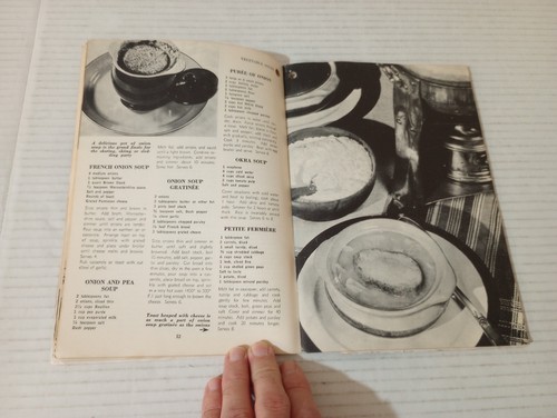 250 Delicious Soup Recipes Culinary Arts Institute Vtg 1950 Ruth Berolsheimer - Picture 2 of 10