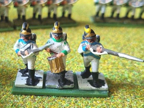 Metal Well Painted 28mm 64 x Napoleonic Austrian Army 54 Infantry & 10 Cavalry - Picture 11 of 21