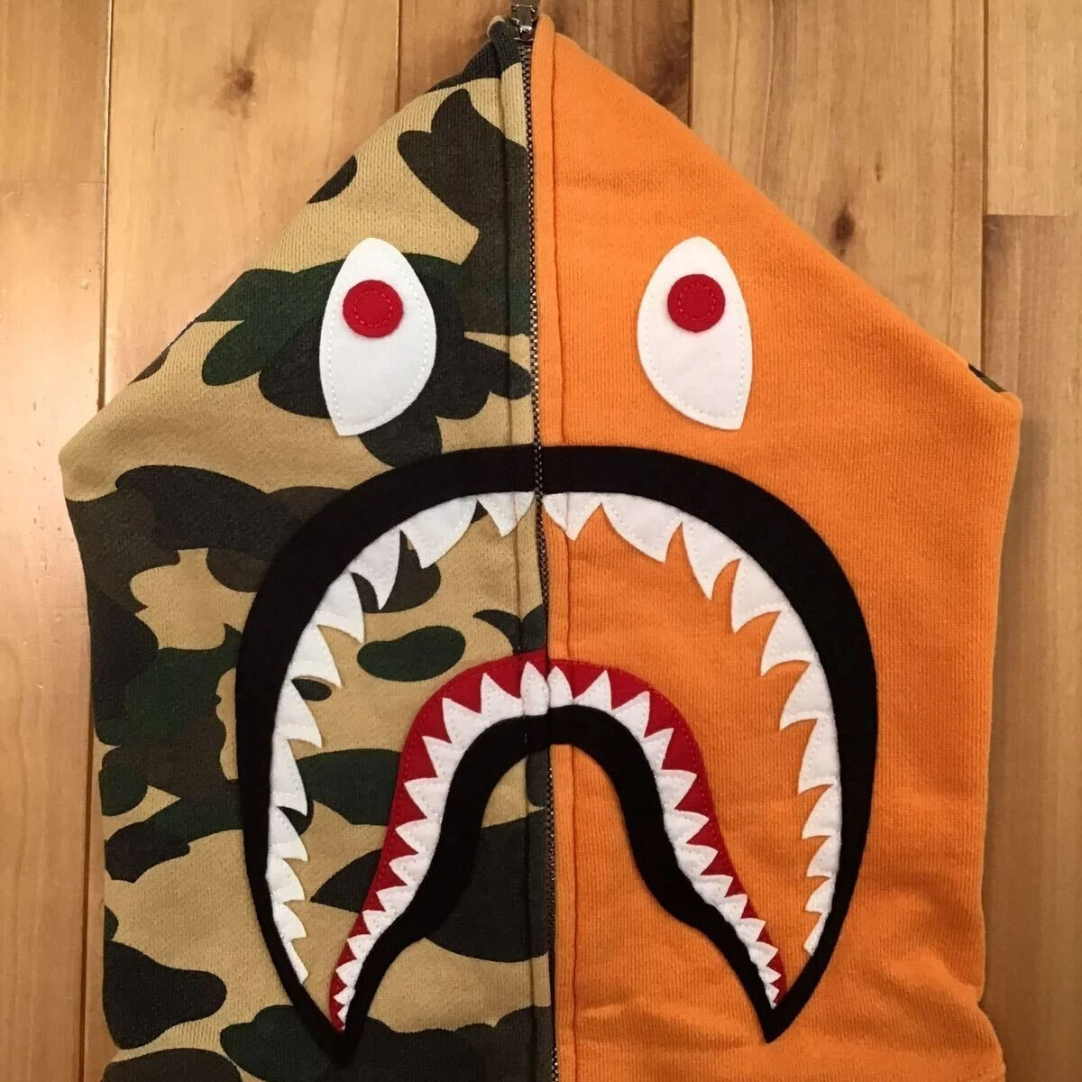 A BATHING APE (BAPE) BAPE camo squalo full zip felpa con cappuccio piumino imbottito NIGO A Bathing Ape taglia M uomo