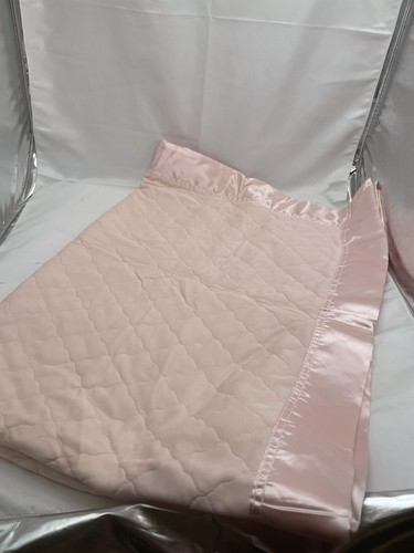 Baby Blanket Satin Edge Quilted VTG Estron Pink 37 X 51 Inches - Picture 4 of 6