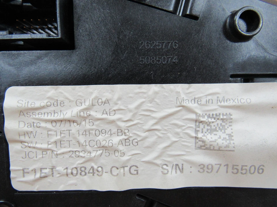 Cuadro de instrumentos velocímetro Ford Focus 2015 OEM F1ET-10849-CTG Foto 3 de 4