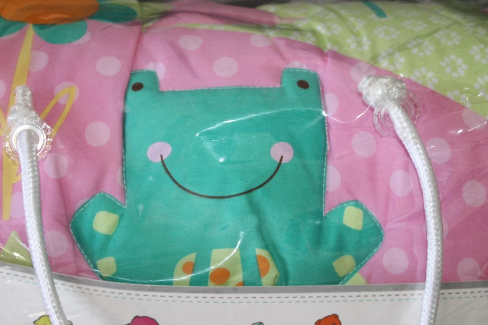 Sumersault Froggy & Friends 10 piezas niña cuna guardería ropa de cama conejo tortuga rosa Foto 3 de 4