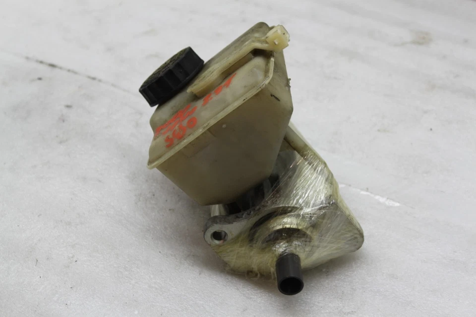 Главный цилиндр тормозного стопора 2000 Volvo S80 S-80 2.8T с резервуаром GR-5 MS - Изображение 3 из 4