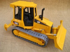 Bruder 02444 Caterpillar Track-Type Tractor Bulldozer Construction Vehicle, Nice