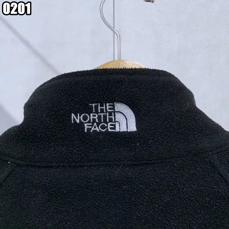 North Face Fleece Zip-up Jacket - Size S, Pre-Owned thumbnail 11