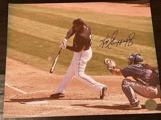 Ken Griffey Jr Autographed signed 8x10 Photo with COA. HOF