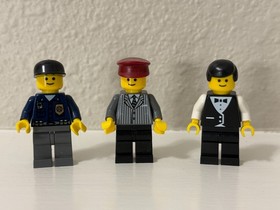 LEGO 9247 Town: Community Workers Set #9247-2 from 2006 - 100% Complete