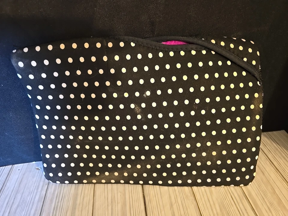 Funda para Tablet Pok A Dot Negra Marca Construida 12x8 Foto 2 de 4
