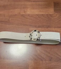 Zara Women's Leather Belt , Round Buckle, Lenght 37 Inches, Pre-owned.