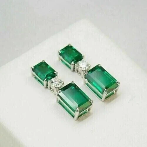 Серьги-подвески с имитацией зеленого изумруда 3 карата покрытие белым золотом 14 карат - Изображение 3 из 3