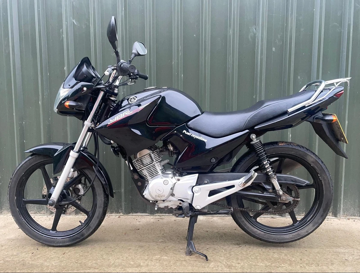 Yamaha ybr 125 black deals