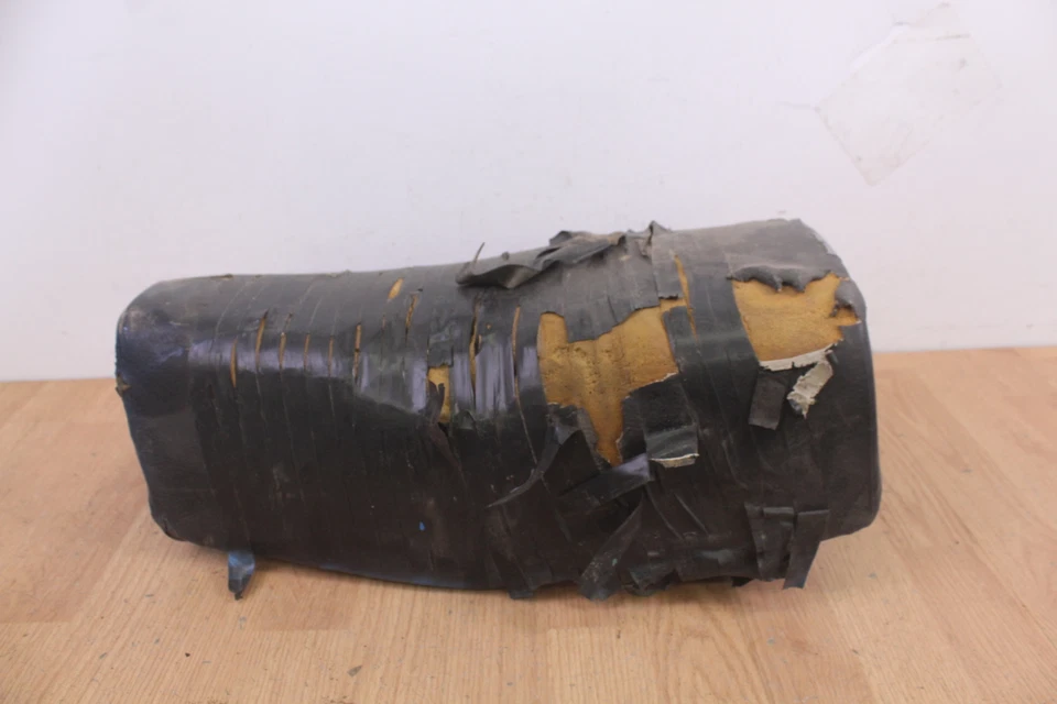 1980 80 YAMAHA IT425 IT 425 Seat / Saddle - Image 3 of 4