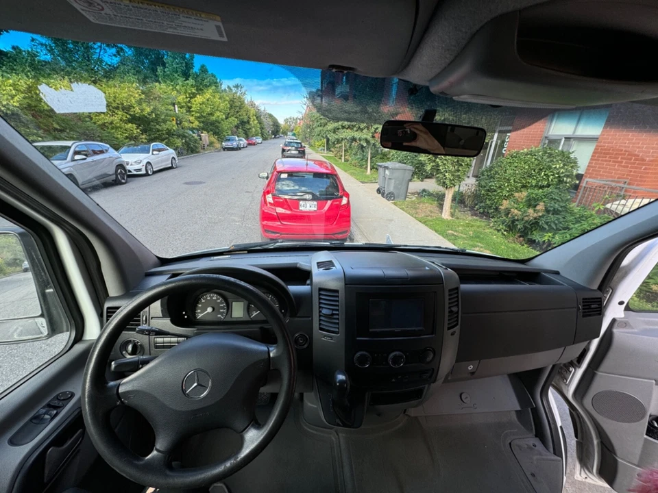 RV Mercedes Benz - Image 3 of 4