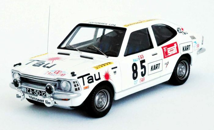 Toyota Corolla Portugal 73 No.85 miniature Trofeu pour vitrine de salon