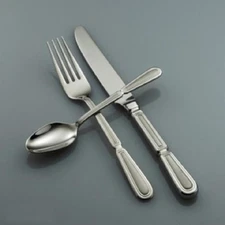 Oneida Pallatian 5 Piece Fine Flatware Set, Service for 1