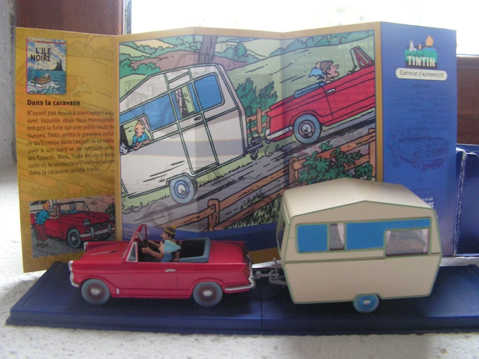 Triumph Herald et sa caravane de l'ile noire et livret 1/43 Atlas - Photo 2/3