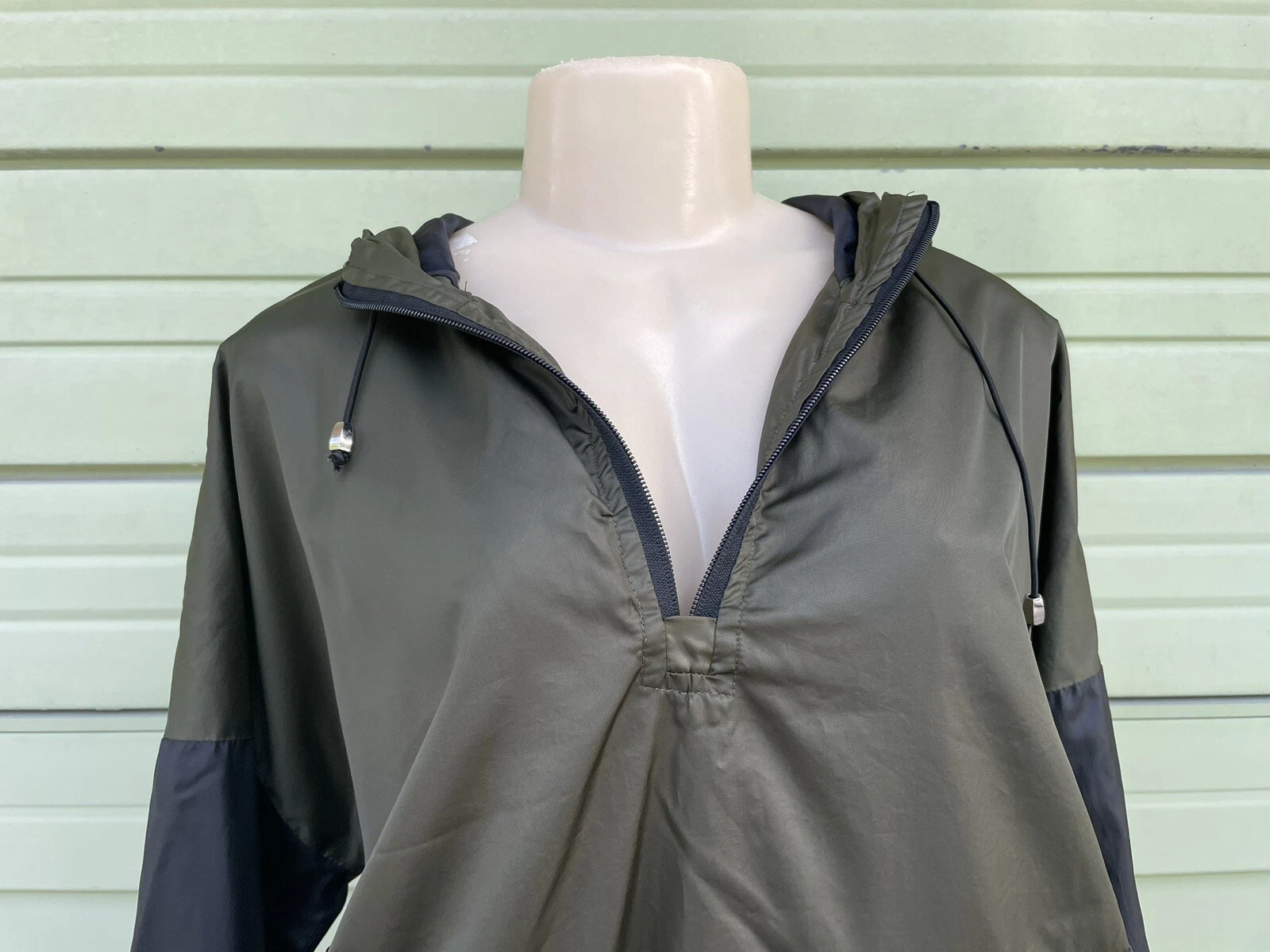 VETEMENTS LEGGI Giacca con cappuccio Miss London verde nera manica lunga cerniera anteriore taglia XL 2300