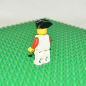 LEGO Pirates Red Imperial Guard Officer Minifigure 6277 6279 6217 6266 - PI065