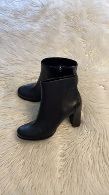 ECCO WOMENS BOOTS SIZE 41(US size 8.5) brand new color black so beautiful