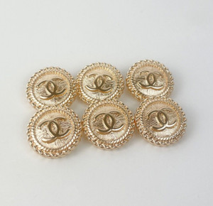 CC Designer Vintage Designer Gold Detailed Button STAMPED | 6 PC Bundle 20mm
