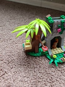 Lego Friends First Aid Jungle Bike 41032 mostly Complete With Instruction Manual